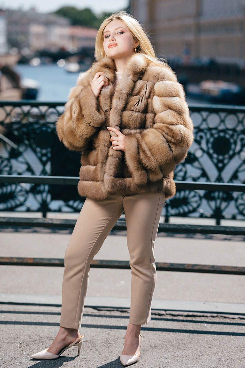 Шуба из куницы с воротником стойка фото
