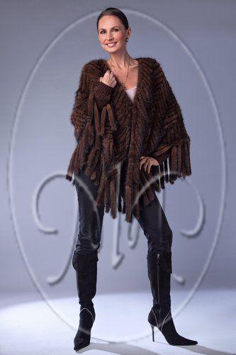 Вязаная накидка из норки. фото