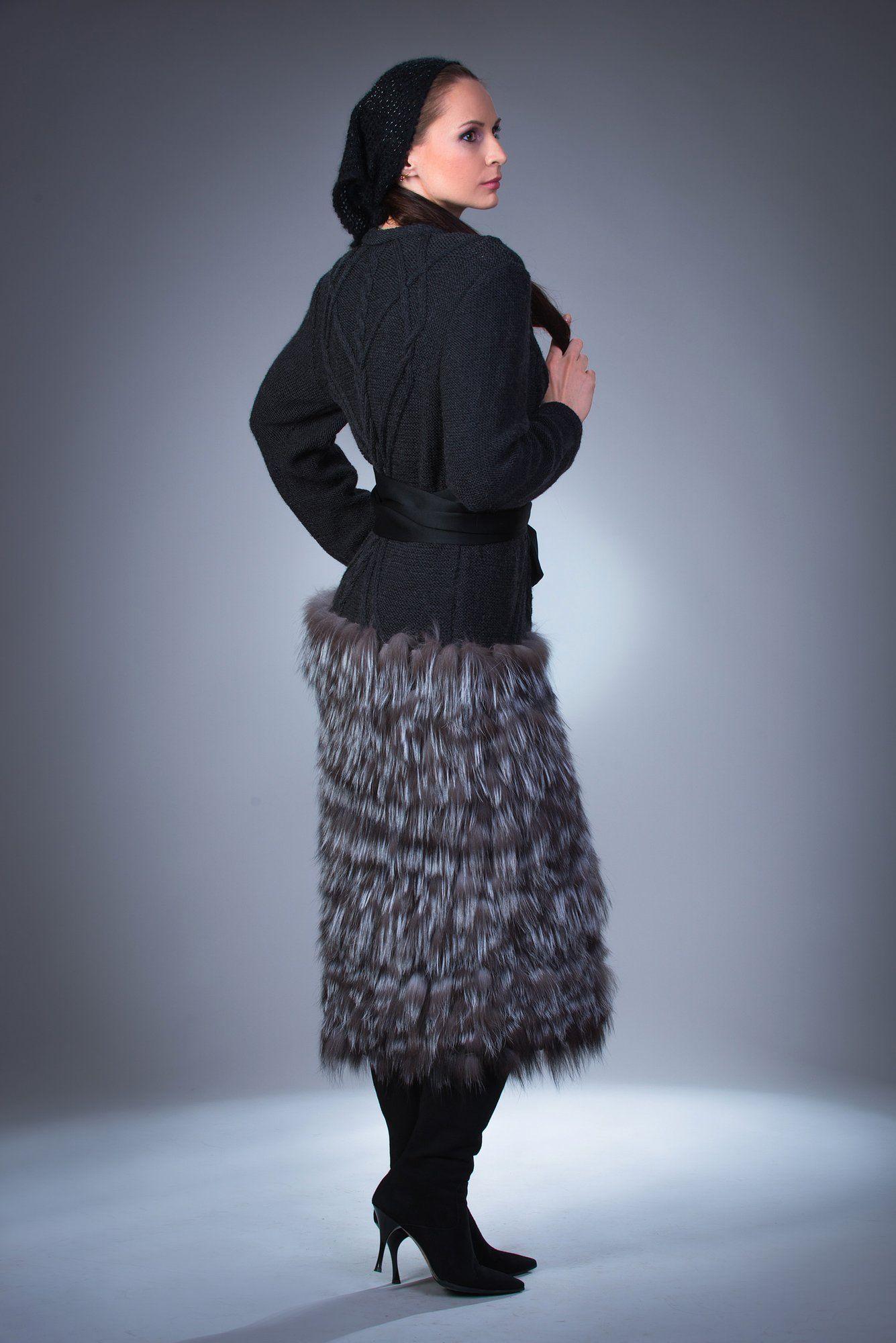 Жакет вязаный c отделкой из чернобурки фото