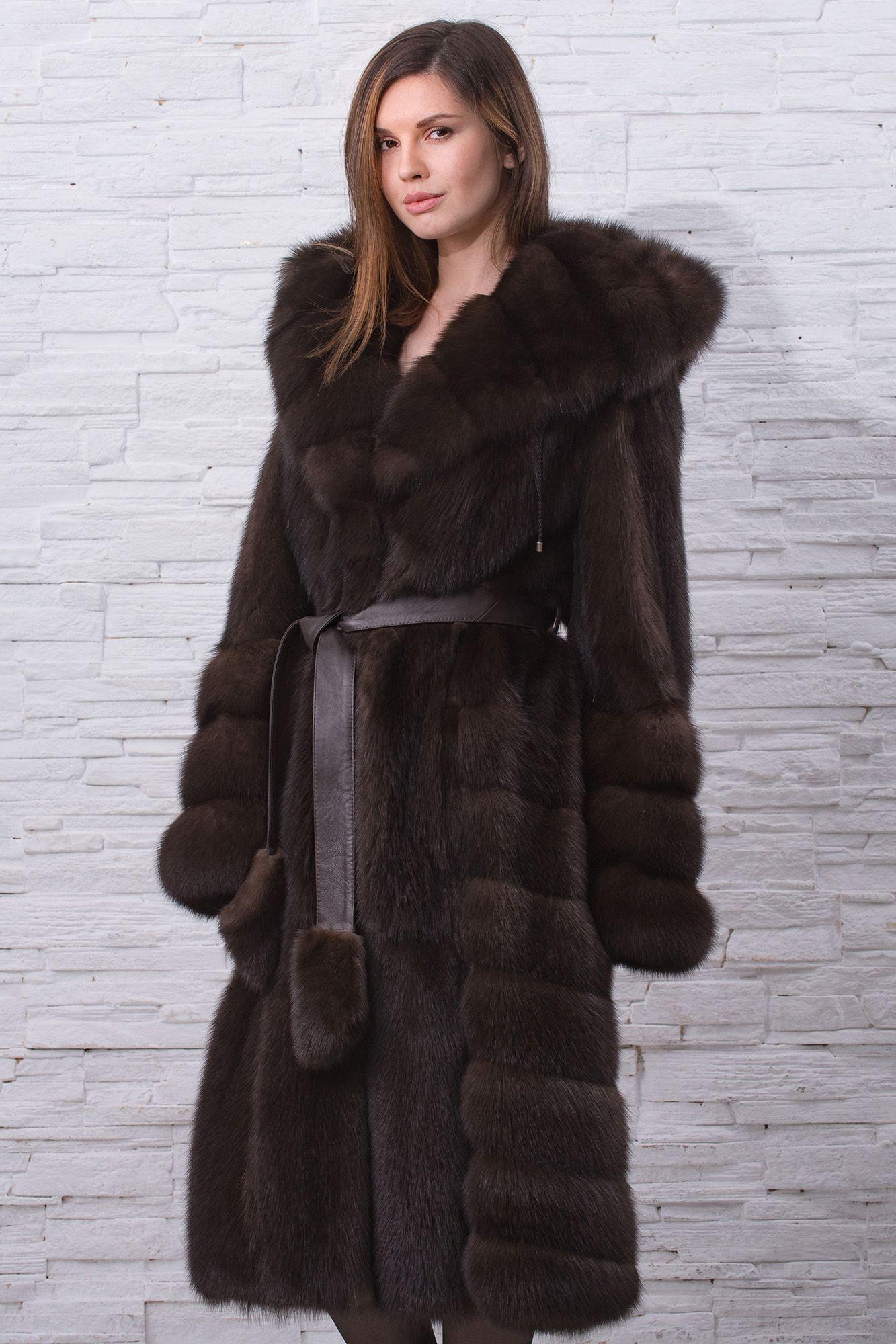 Шуба из баргузинского соболя с капюшоном фото