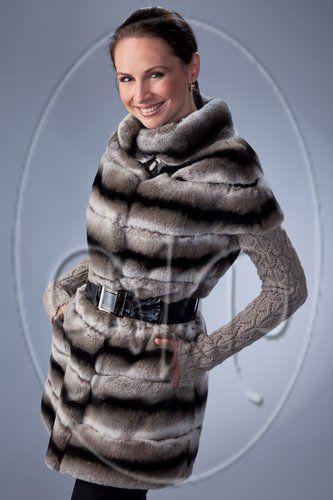 Жилет  из шиншиллового кролика с поясом из искусст фото
