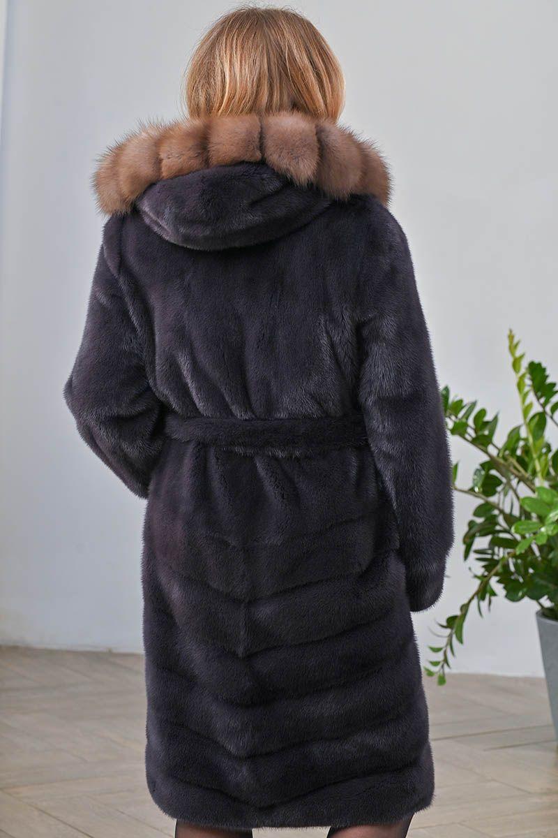 Норковая шуба с капюшоном из куницы фото