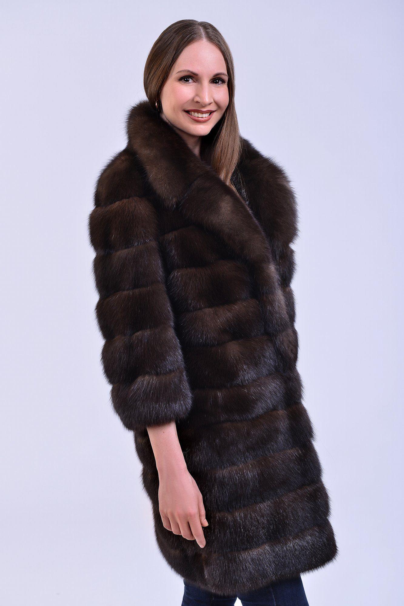 Шуба из меха соболя с английским воротником фото