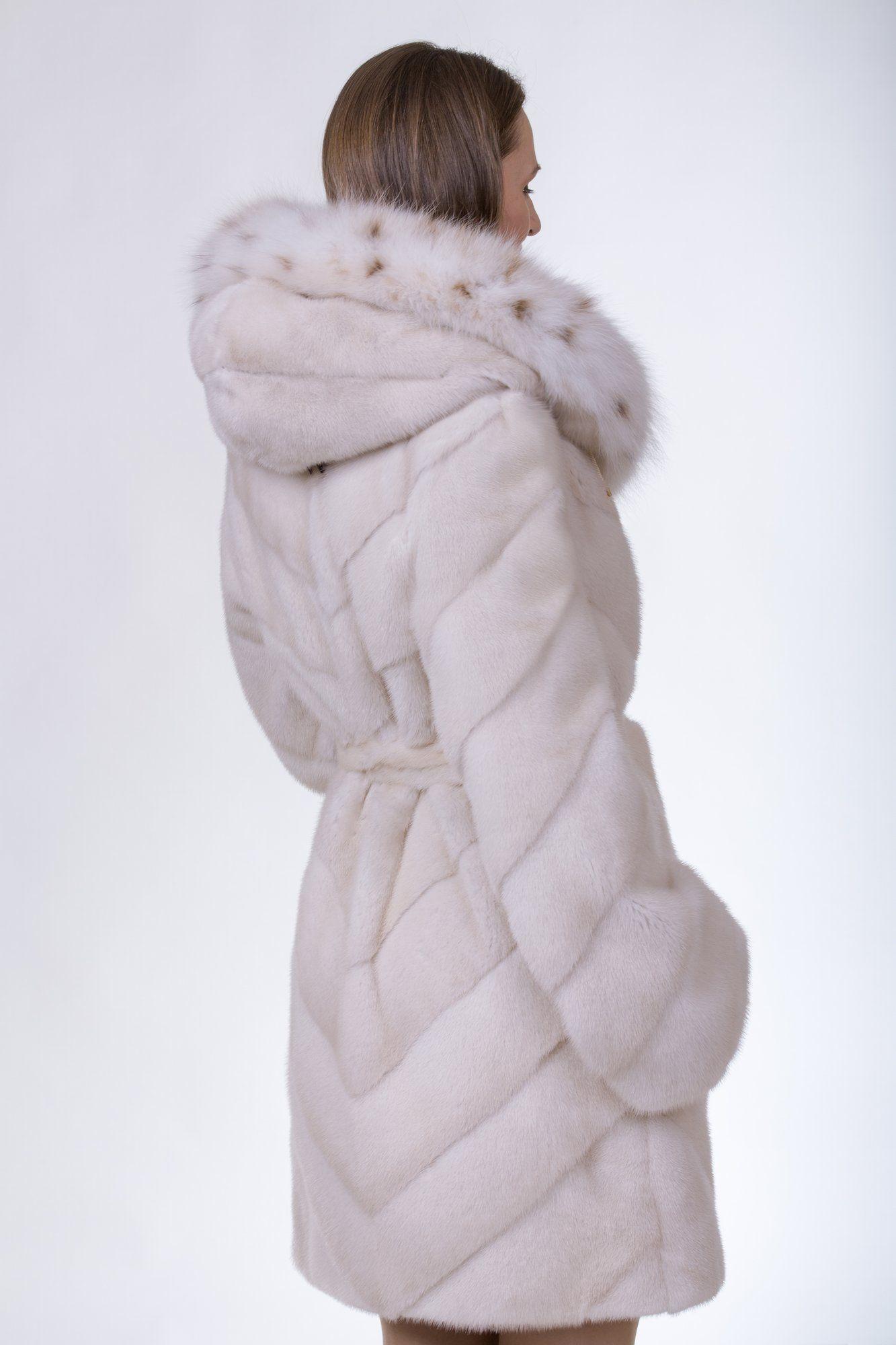 Норковая шуба с капюшоном из рыси фото