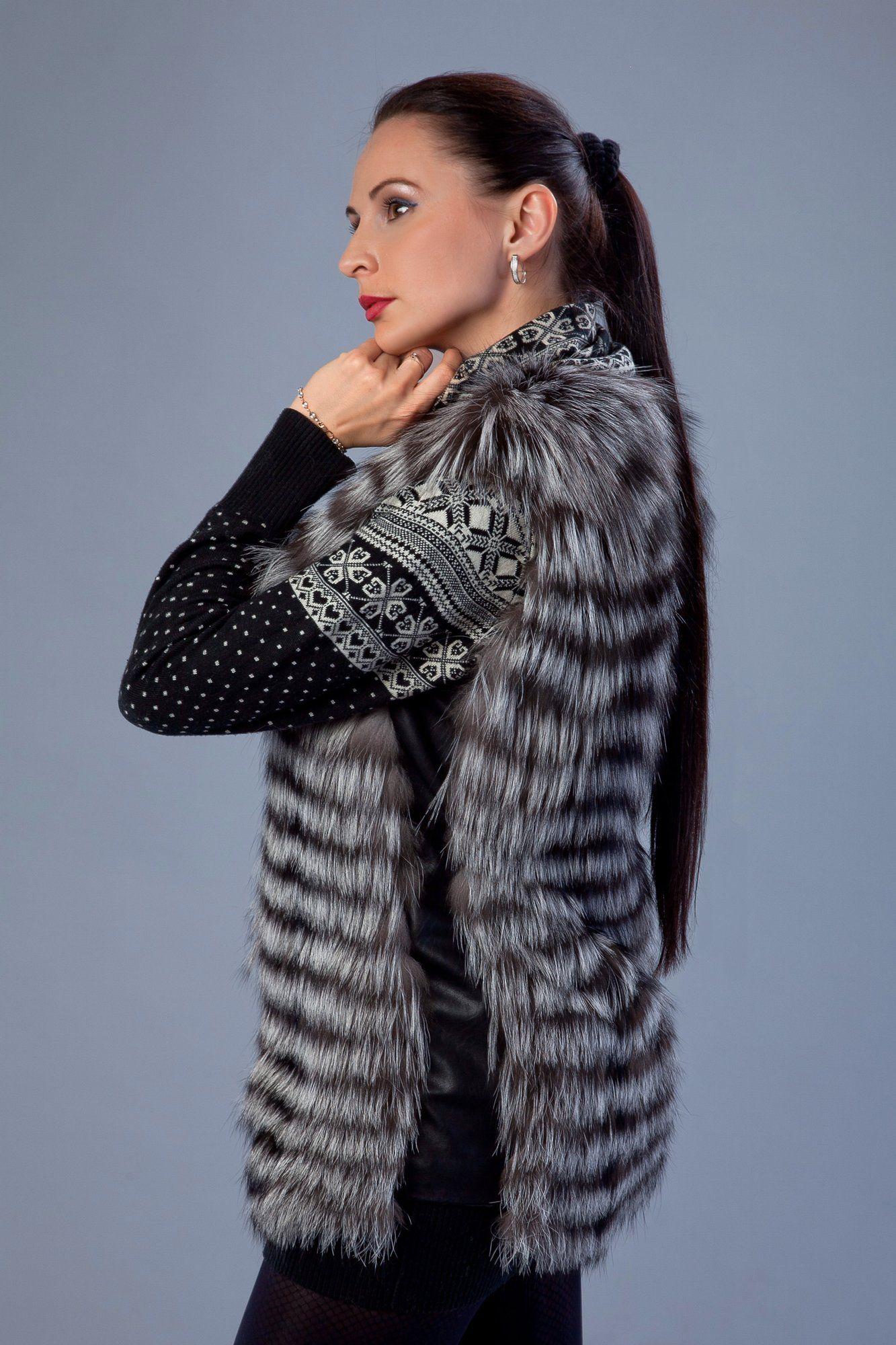 Жилет из чернобурой лисы фото