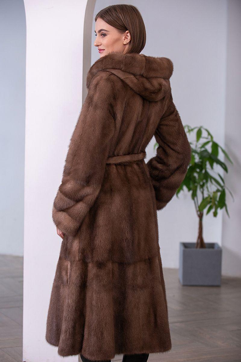 Норковая шуба с капюшоном и поясом фото