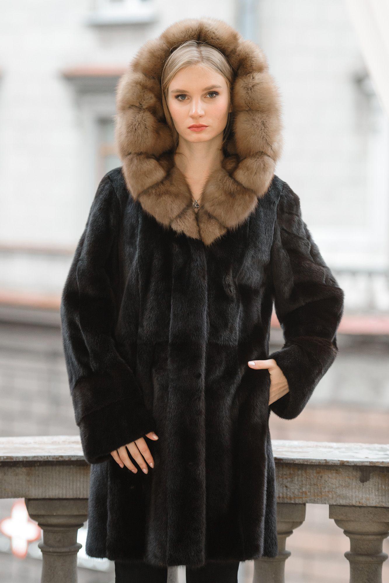 Шуба из норки с куницей фото