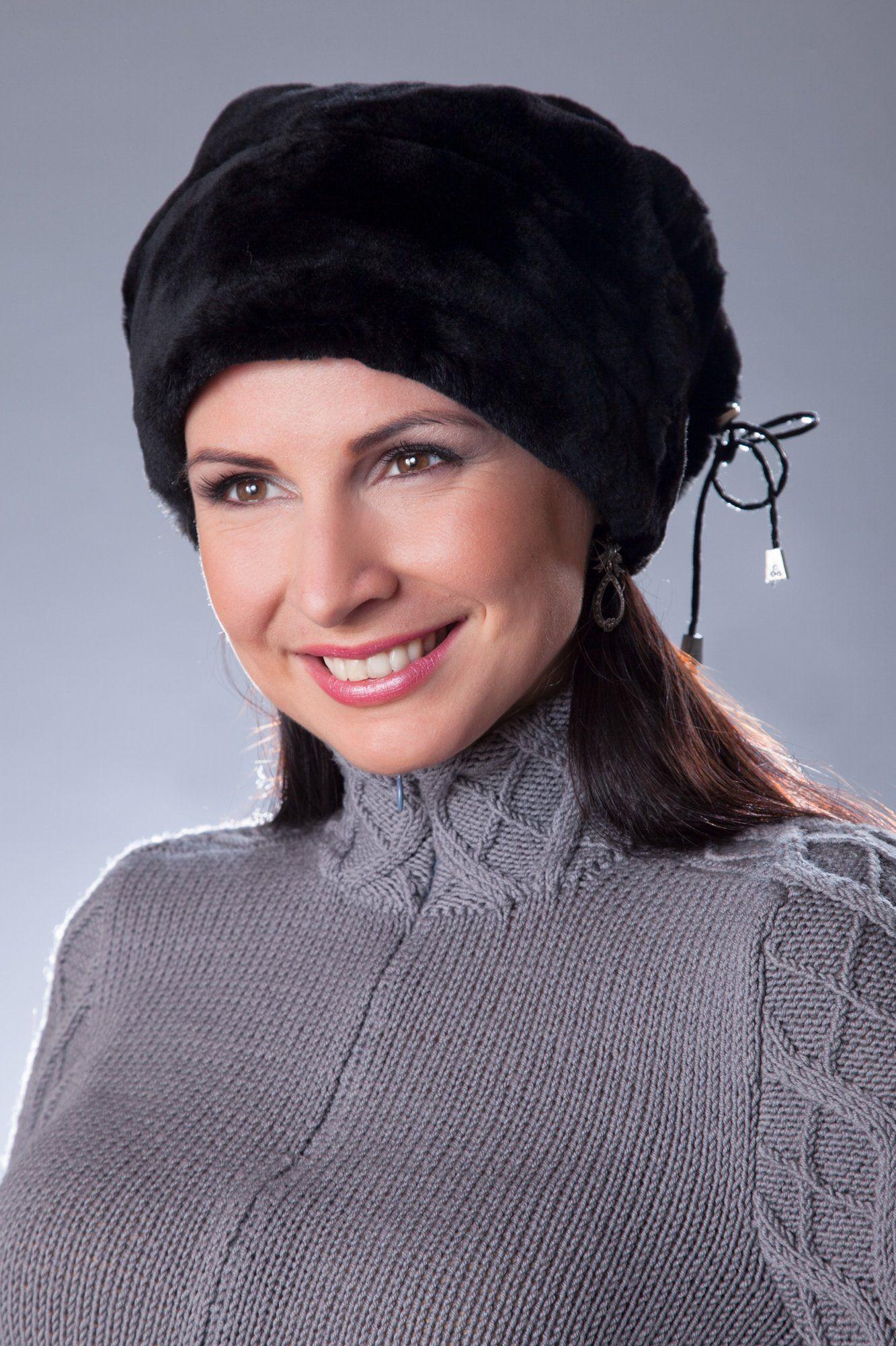 Головной убор из меха кролика фото