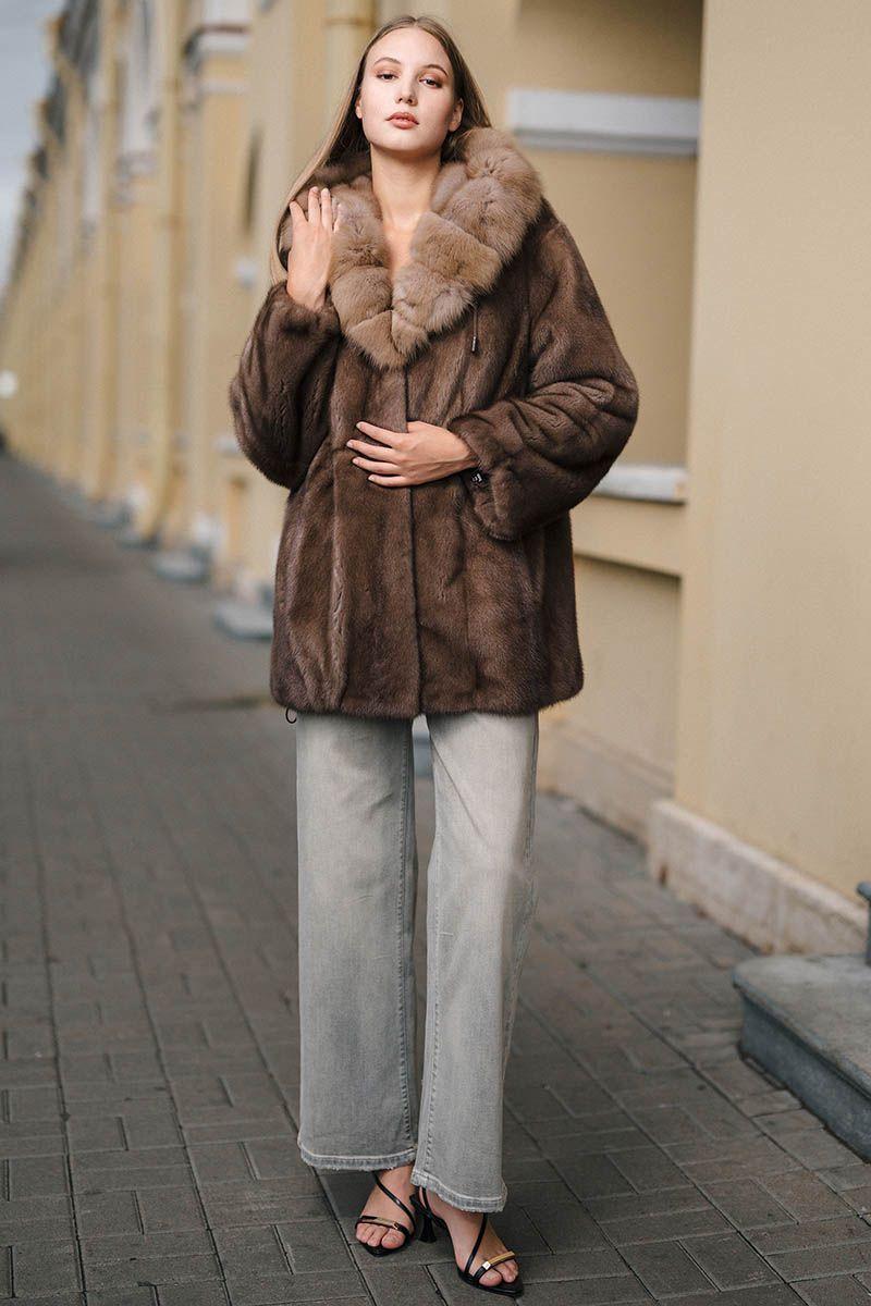 Норковая шуба с капюшоном из куницы фото