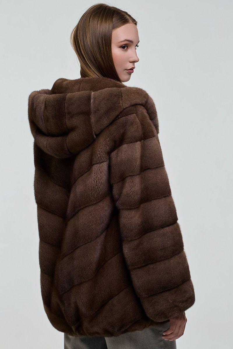 Норковая куртка с капюшоном фото