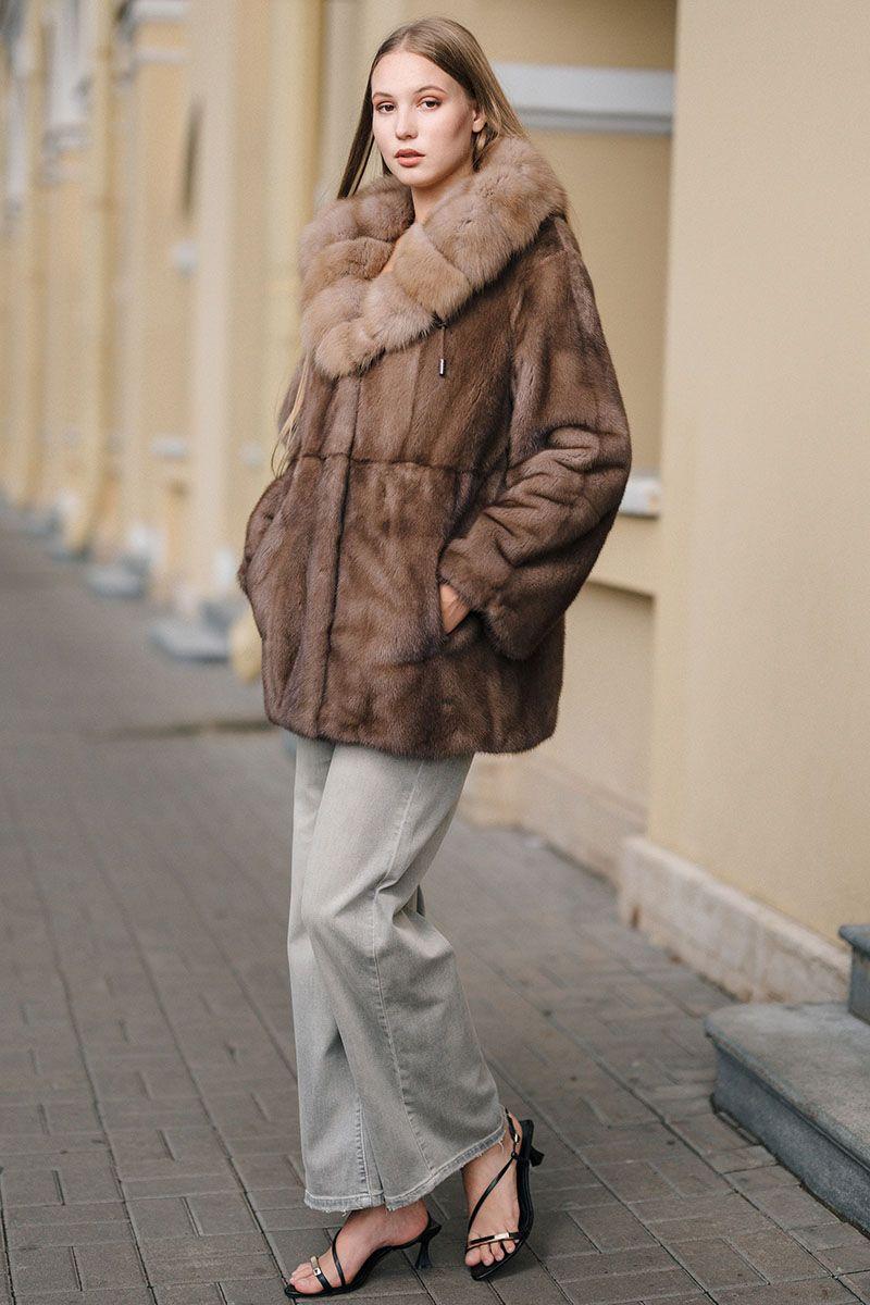 Норковая шуба с капюшоном из куницы фото