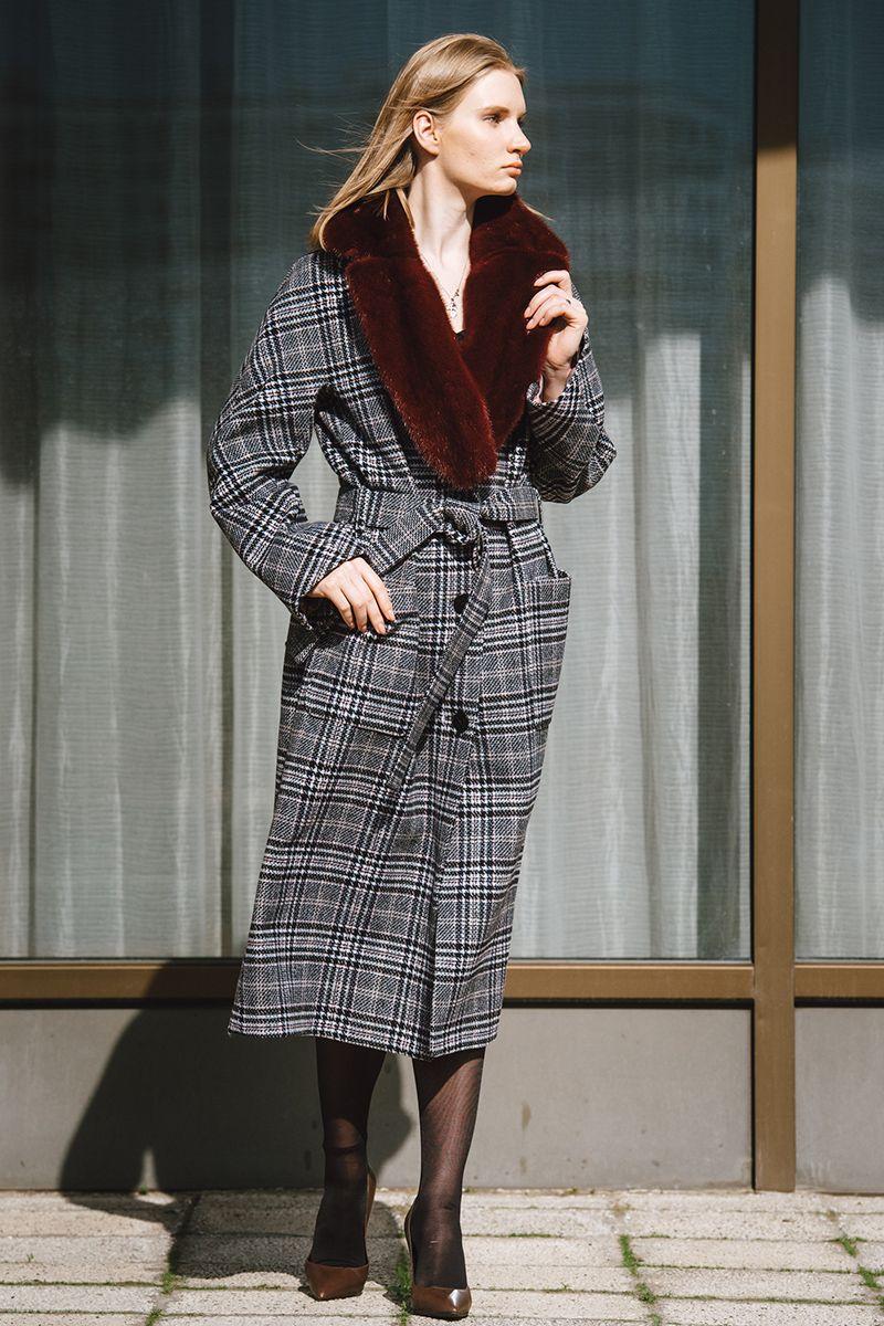 Шерстяное пальто с норкой фото