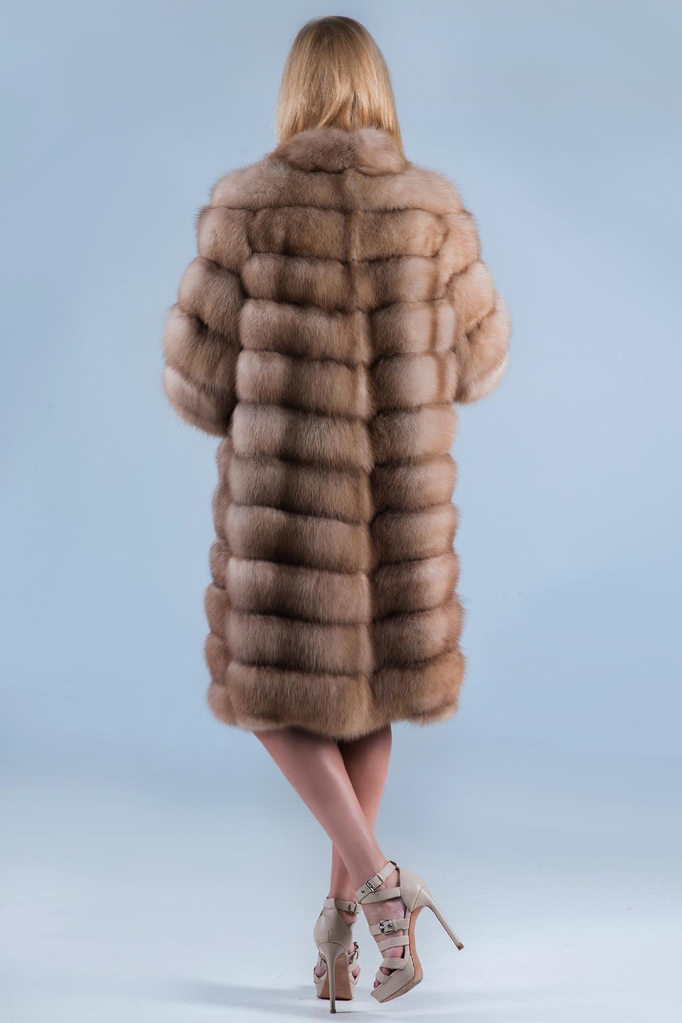 Шуба из меха  куницы фото