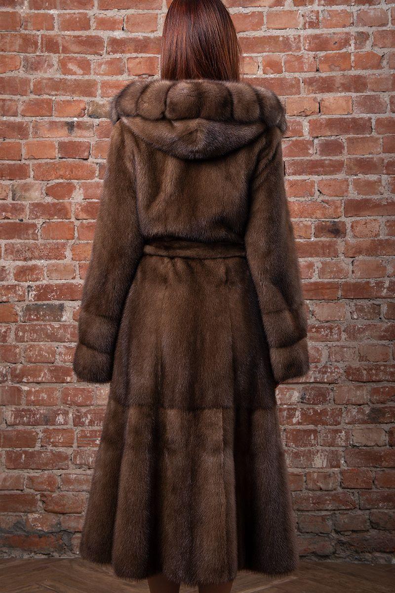 Норковая шуба с капюшоном из соболя фото