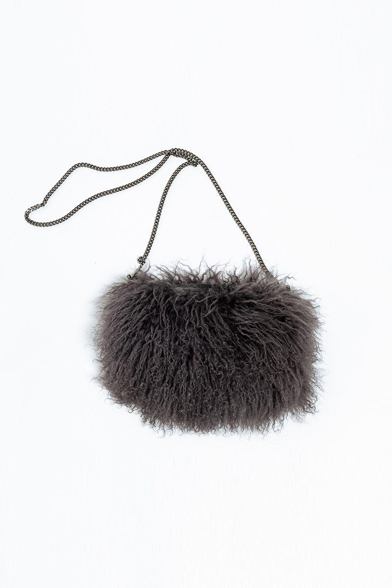 Муфта-сумка из ламы фото