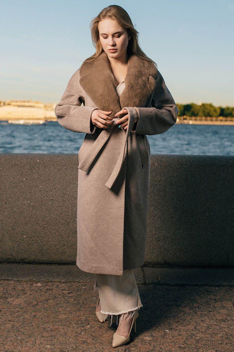 Пальто с английским воротником из норки фото