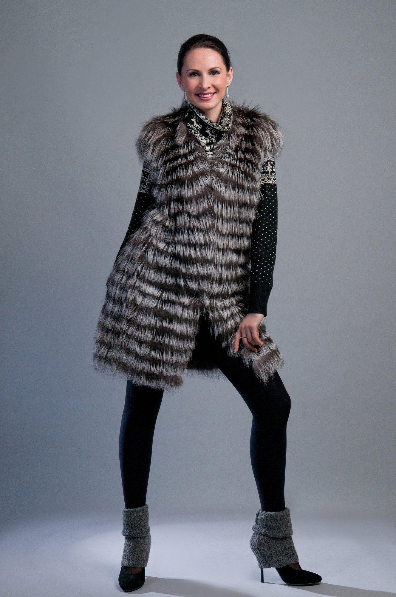Меховой жилет из чернобурки фото