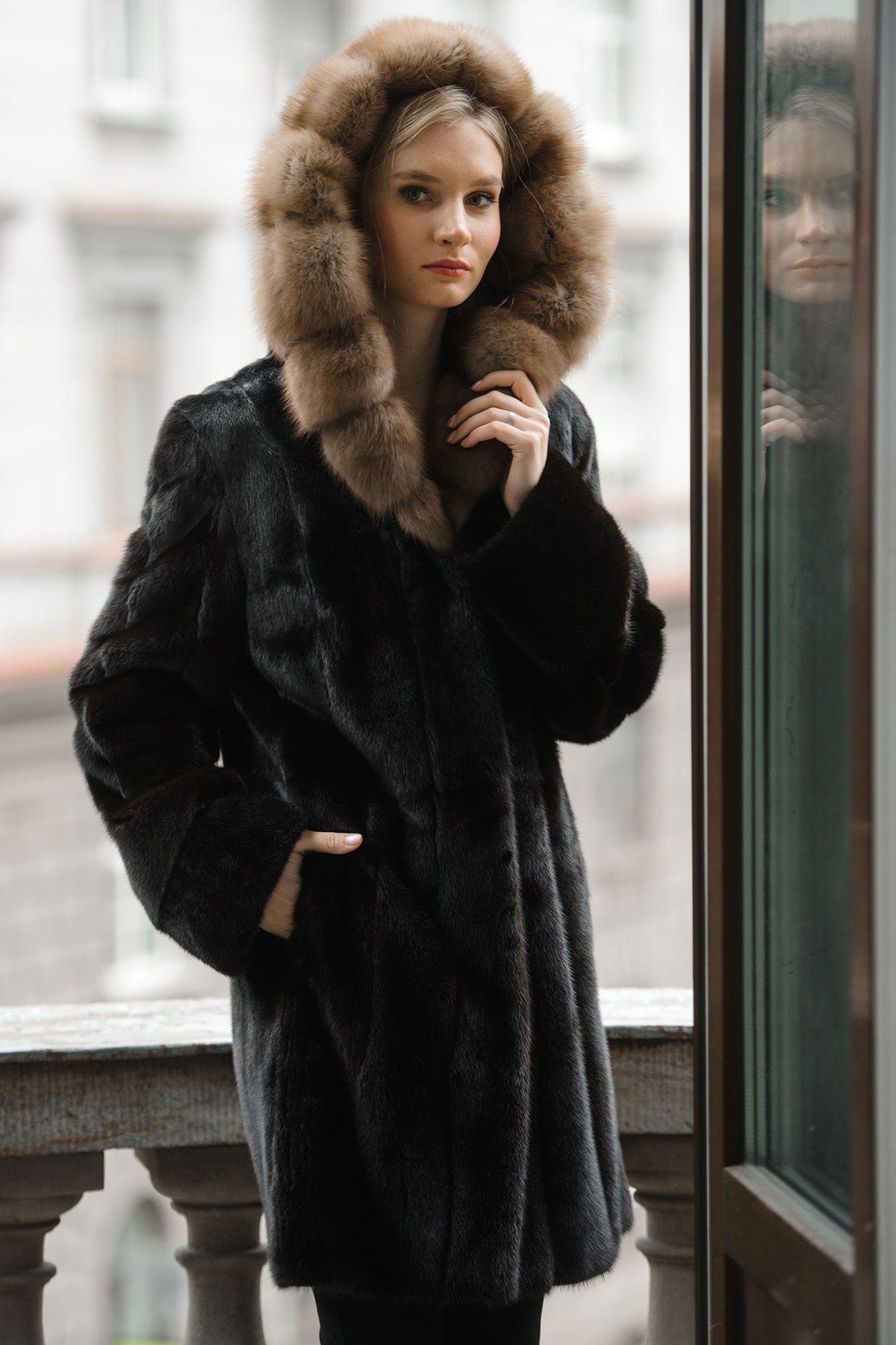 Шуба из норки с куницей фото