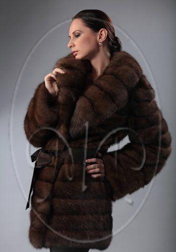 Шуба из баргузинского соболя с английским воротник фото
