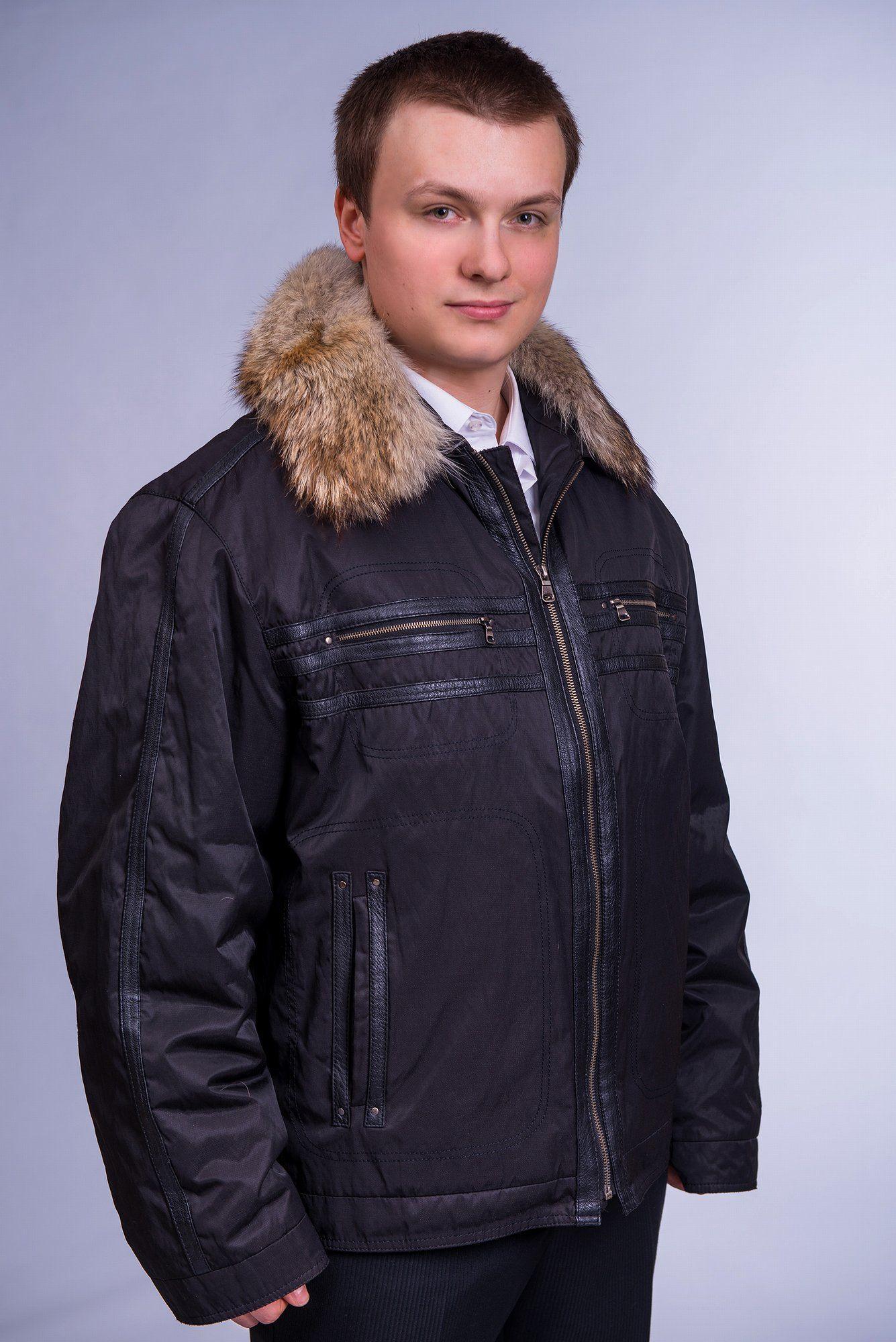 Пуховик с енотом. фото