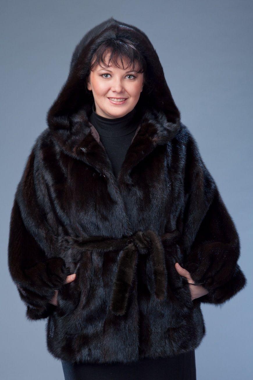 Шуба  из норки с капюшоном и рукавом летучая мышь фото