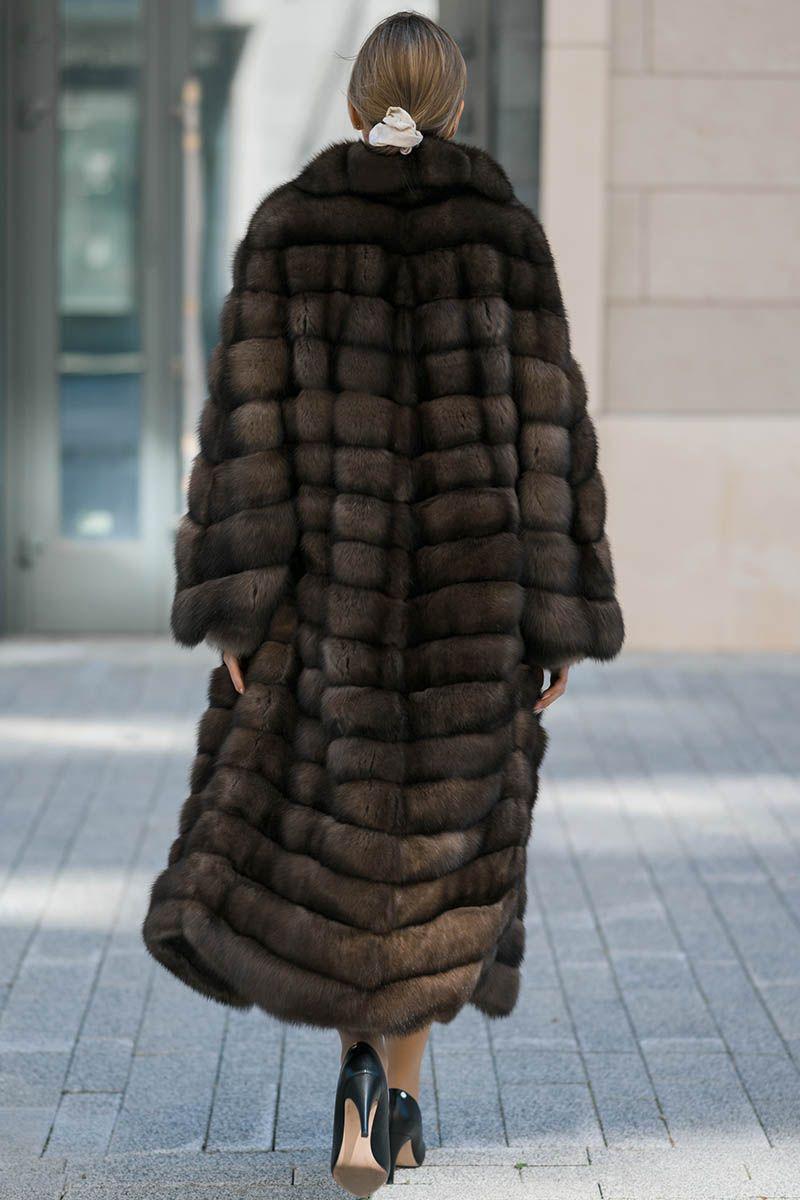 Шуба из меха баргузинского соболя фото