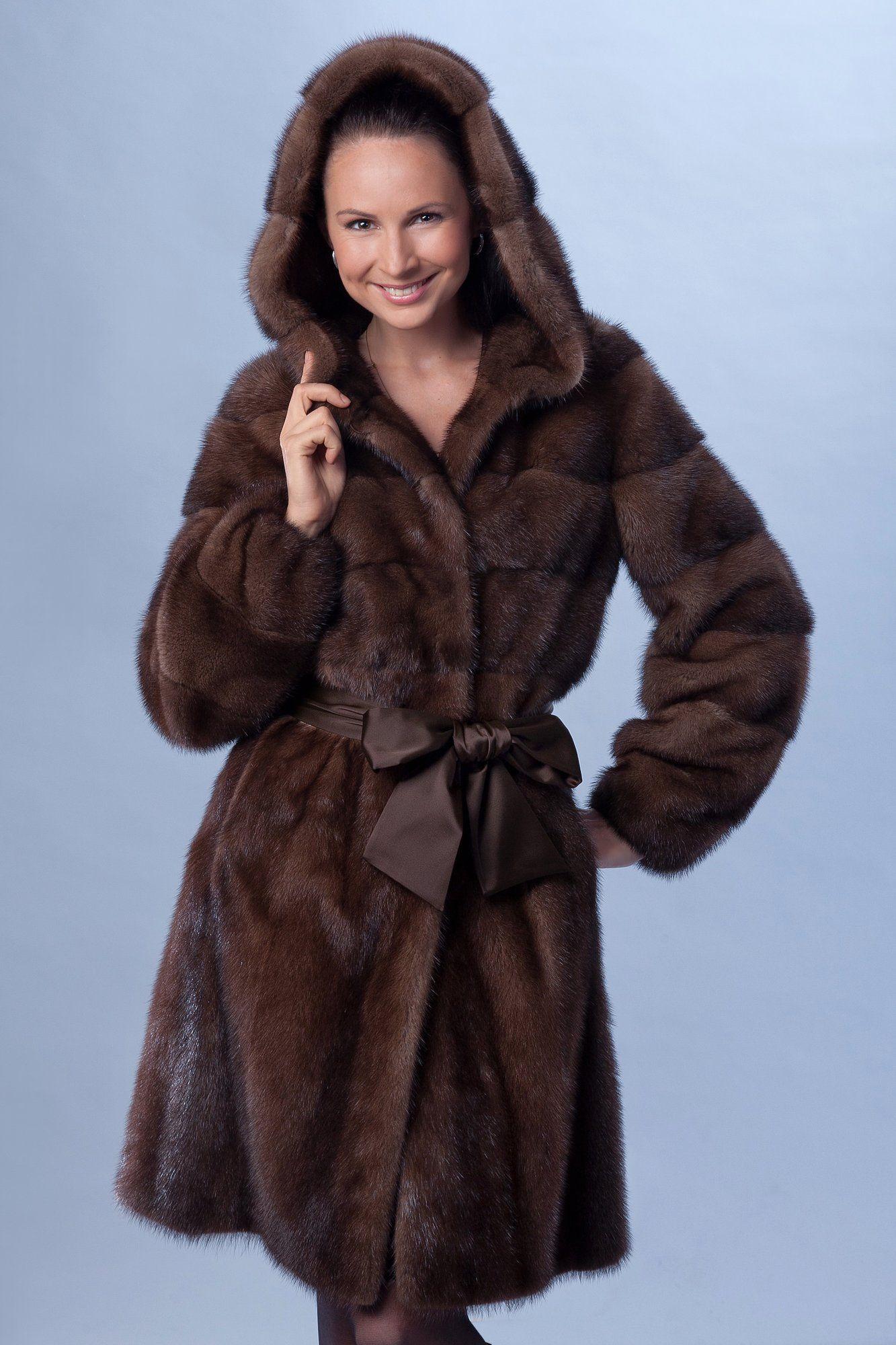 Норковая шуба с капюшоном фото