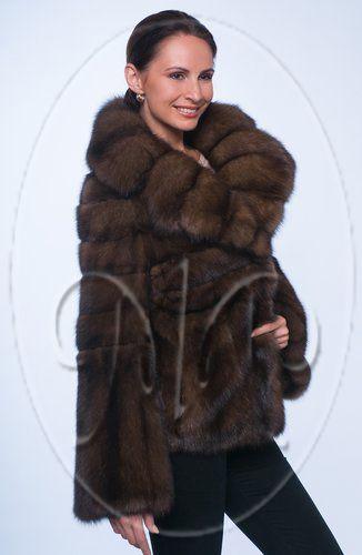 Куртка из меха соболя c английским воротником фото