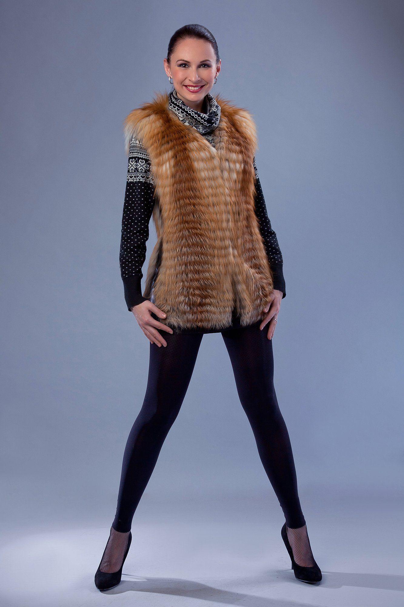 Меховой жилет из лисы фото