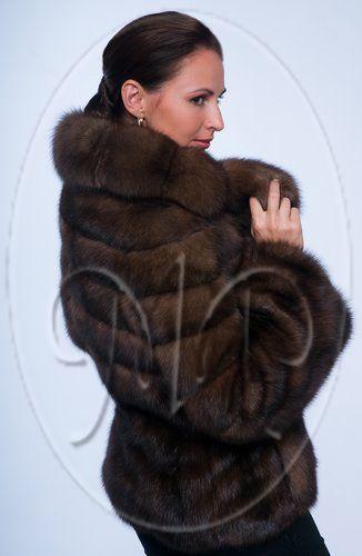 Куртка из меха соболя c английским воротником фото