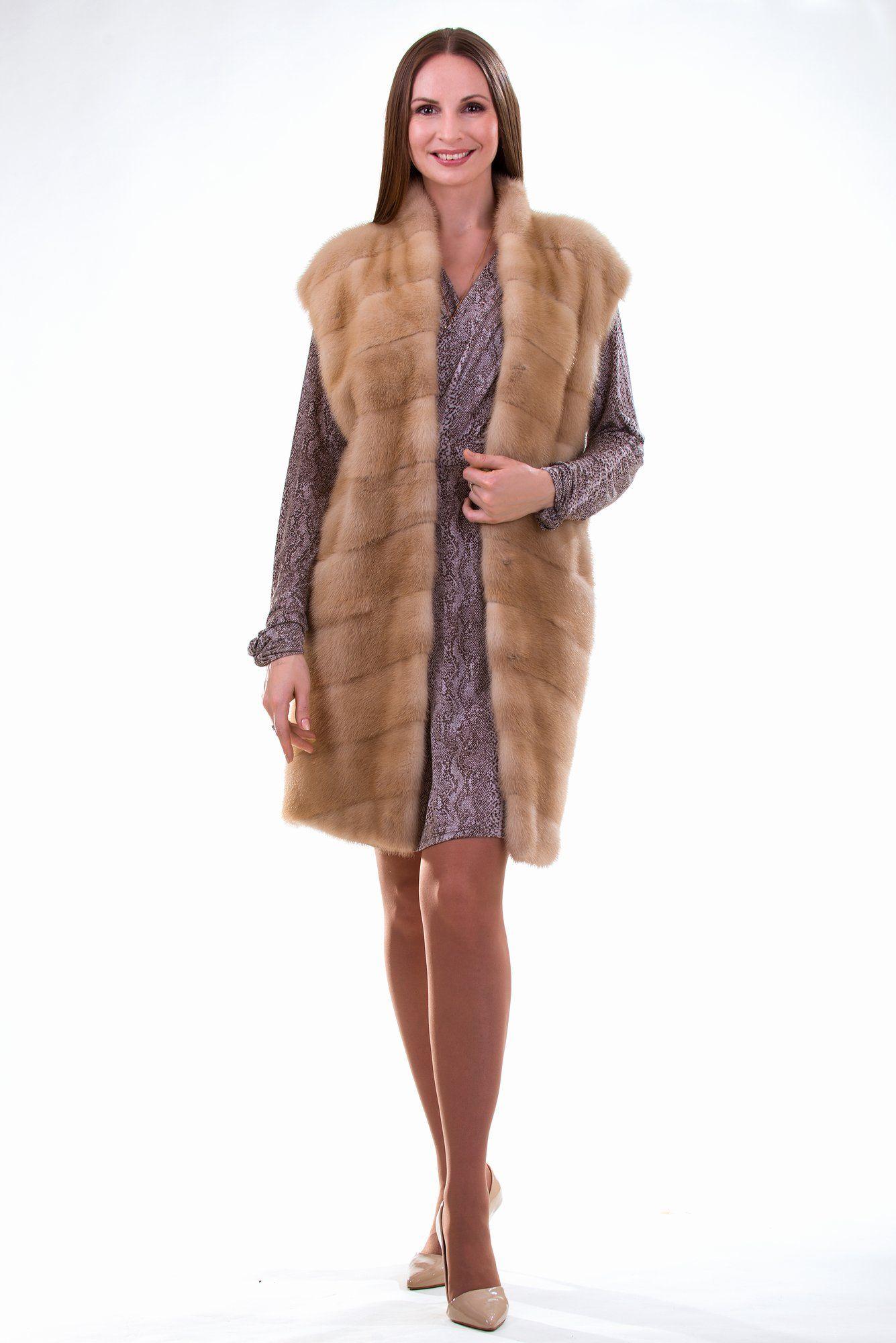 Жилет женский из меха норки фото