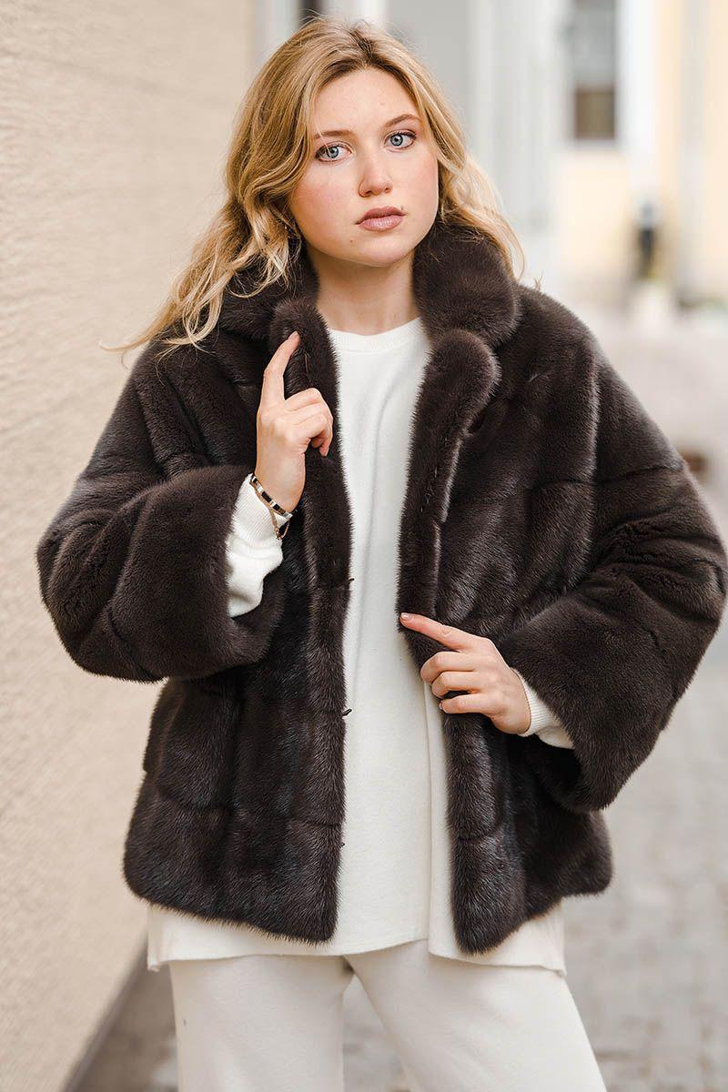 Норковая куртка с английским воротником фото