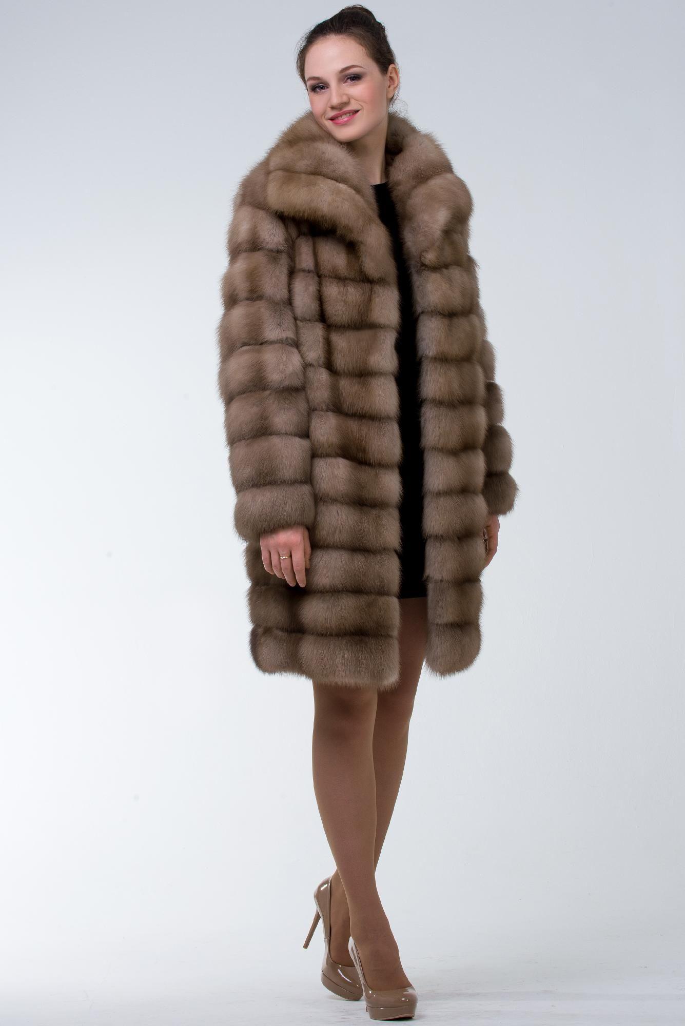 Шуба из куницы с воротником фото