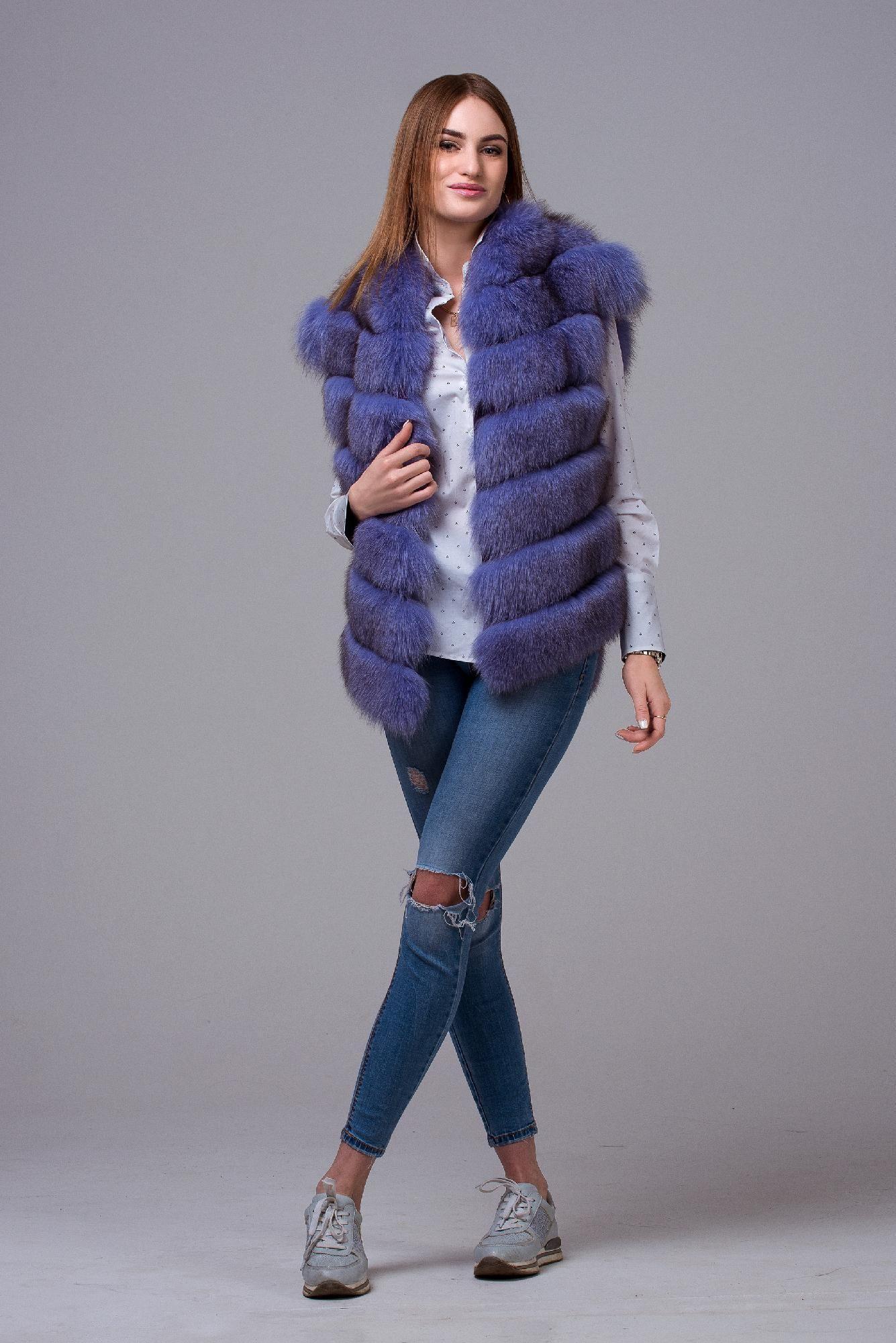Жилет из меха песца фото