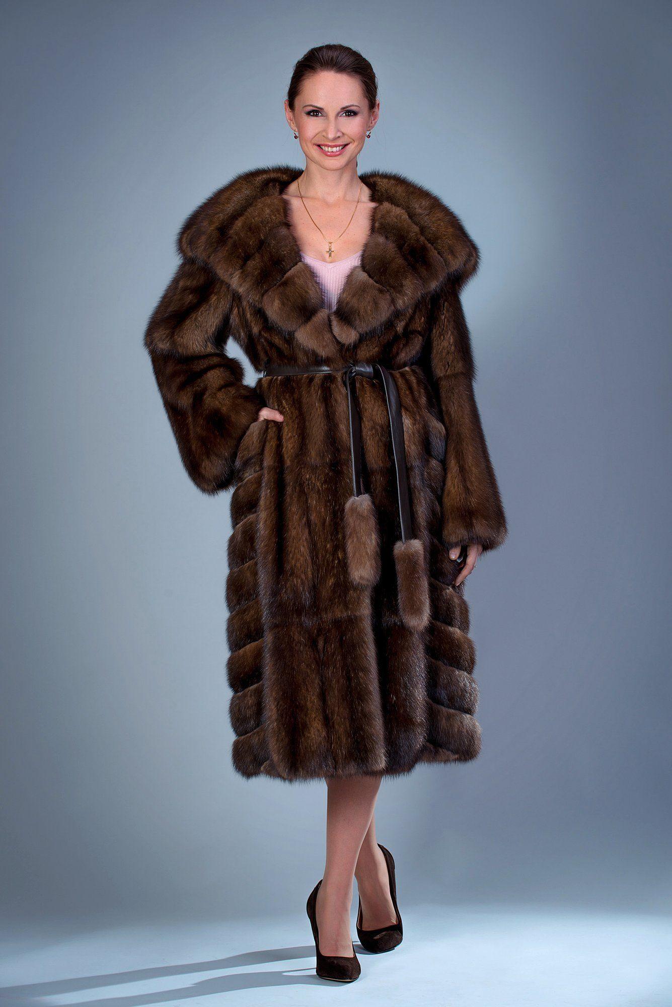 Шуба из соболя с капюшоном фото