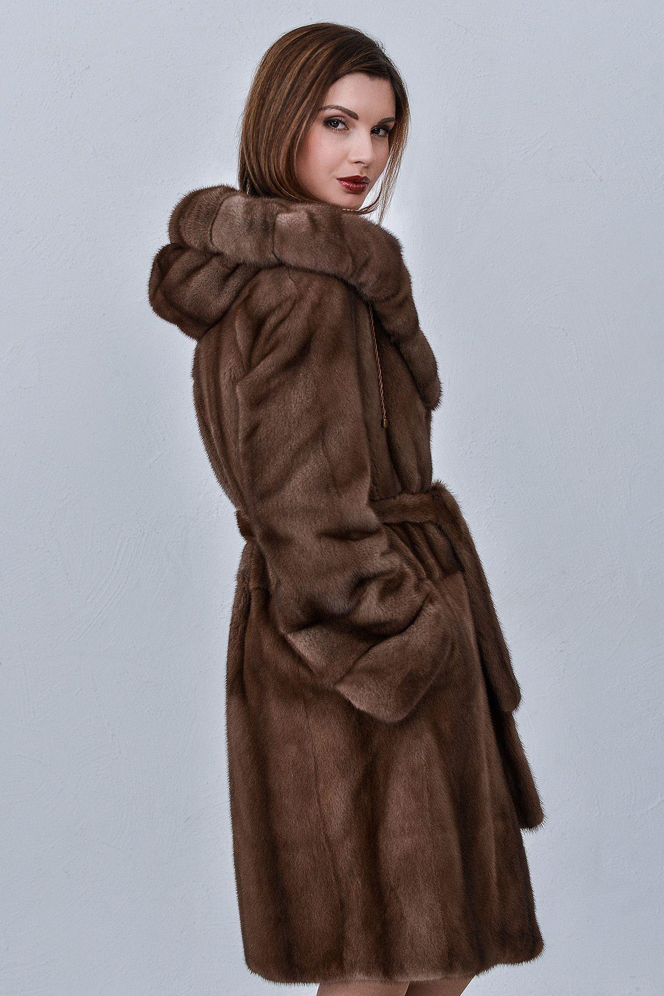 Шуба из норки с капюшоном фото