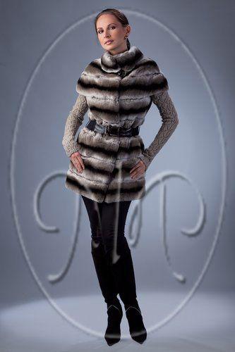 Жилет  из шиншиллового кролика с поясом из искусст фото