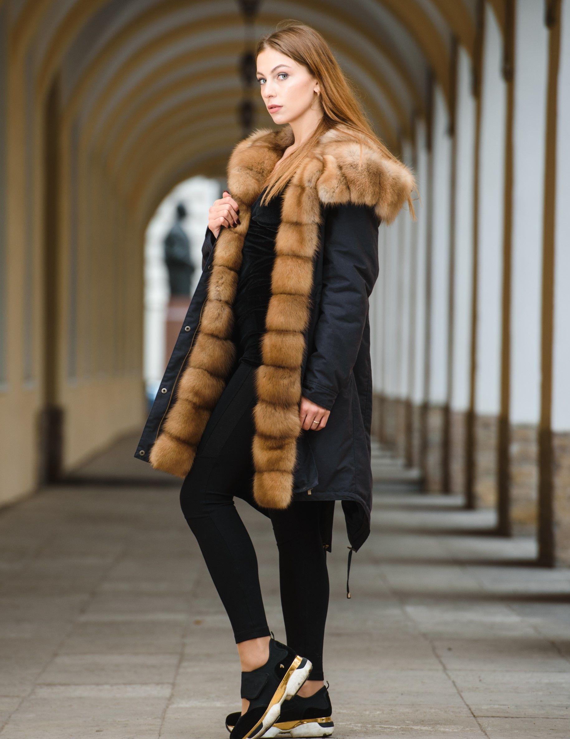 Парка из  меха куницы фото