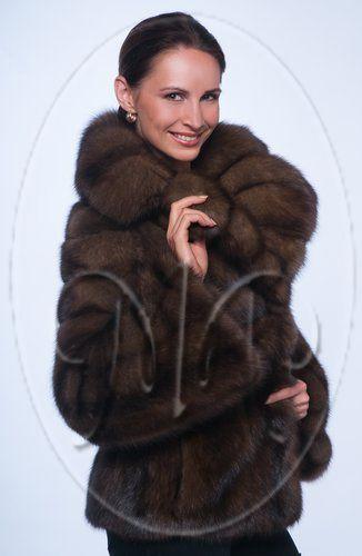 Куртка из меха соболя c английским воротником фото