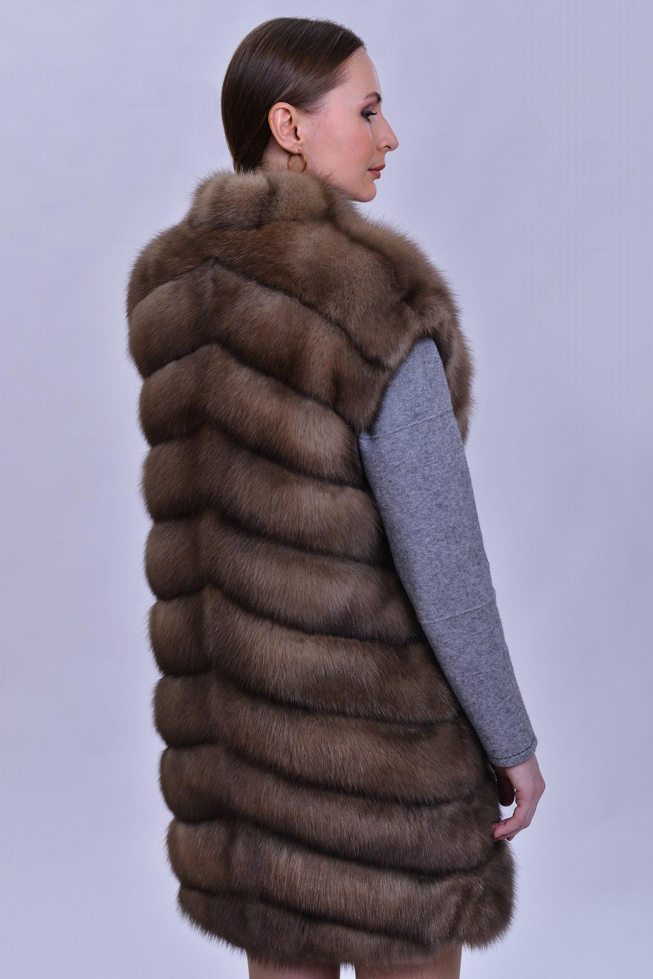 Жилет женский  из меха куницы фото