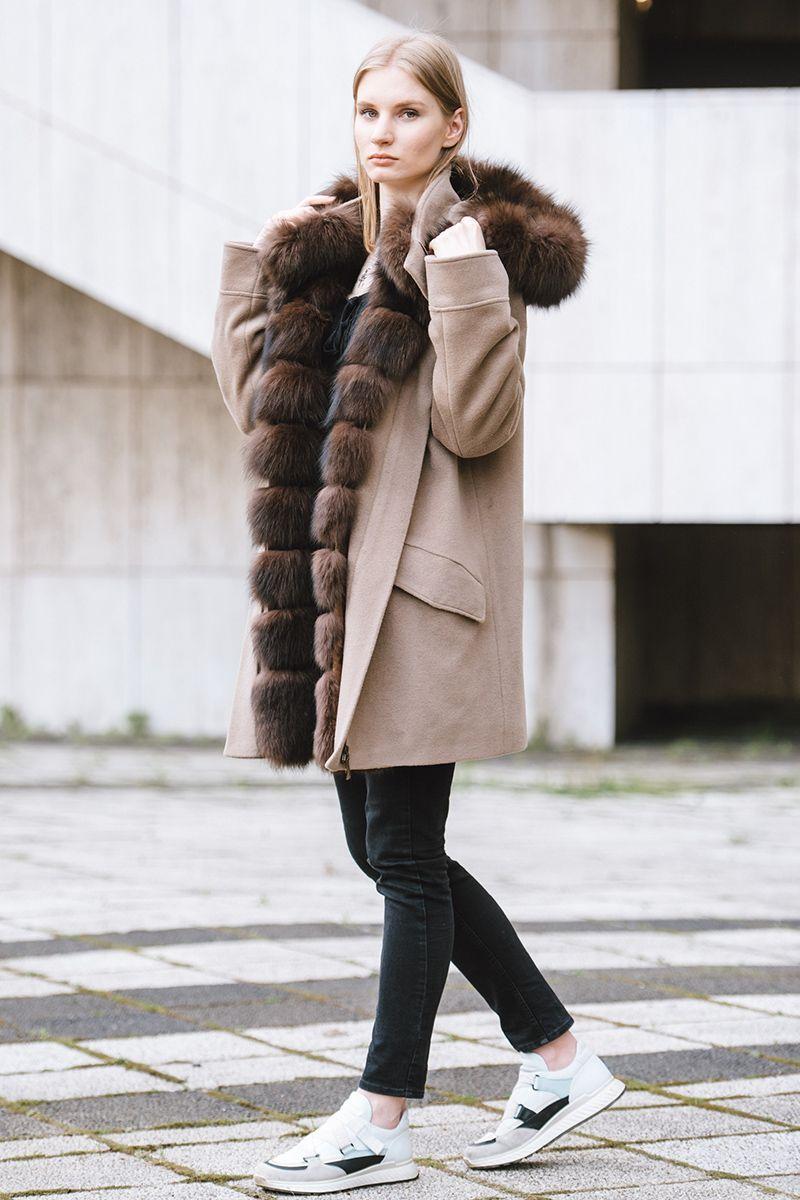 Парка кашемировая с песцом фото