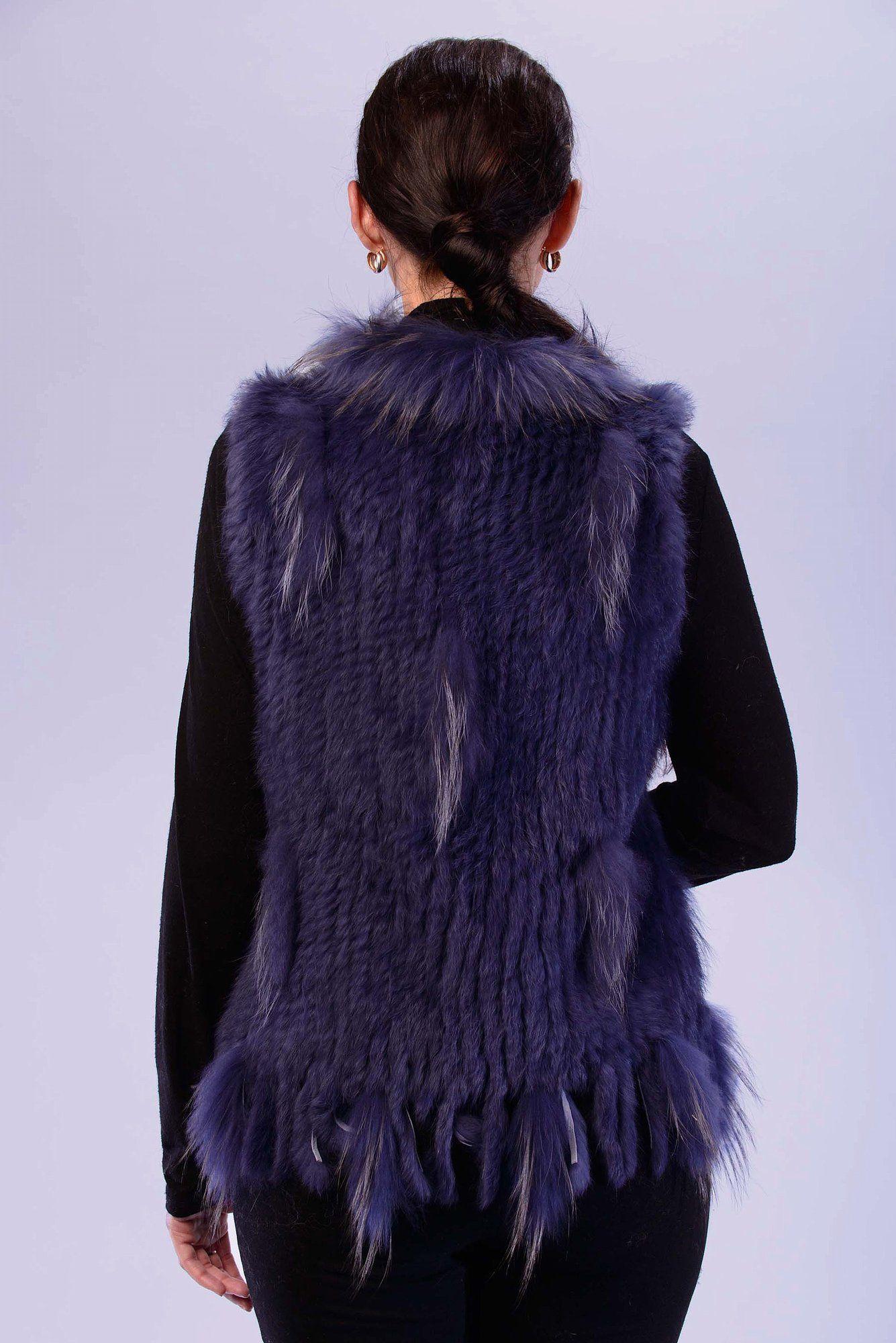 Жилет  вязаный из меха лисы фото