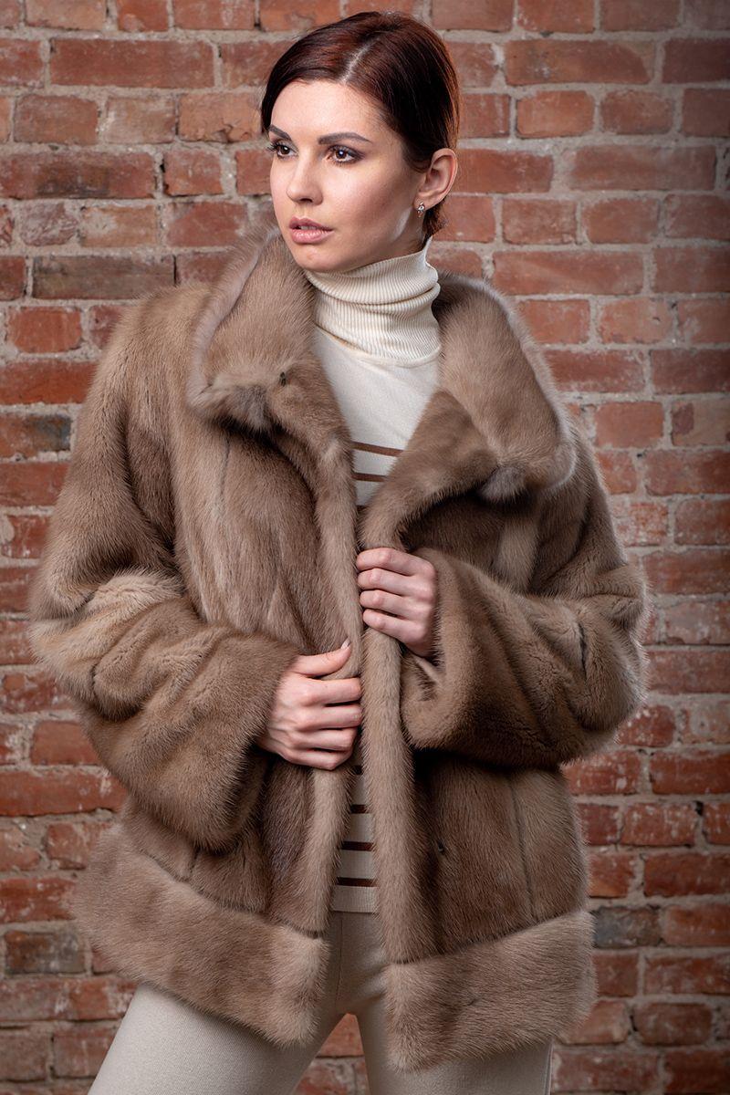 Норковая куртка с воротником из куницы фото