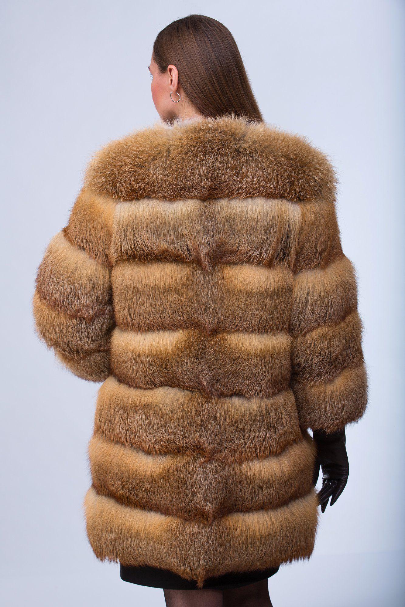 Женское пальто из меха лисы фото