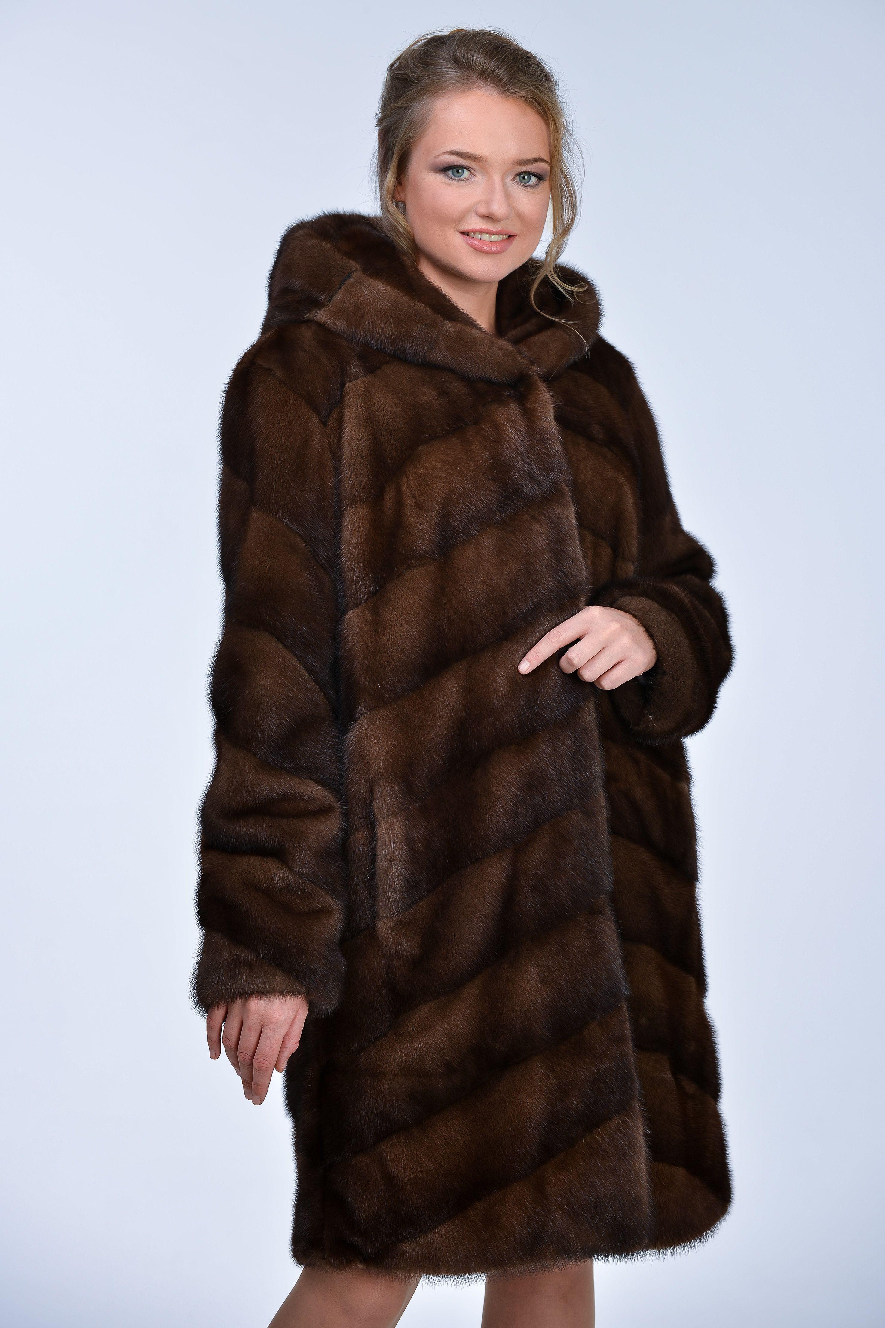 Норковая шуба с капюшоном фото