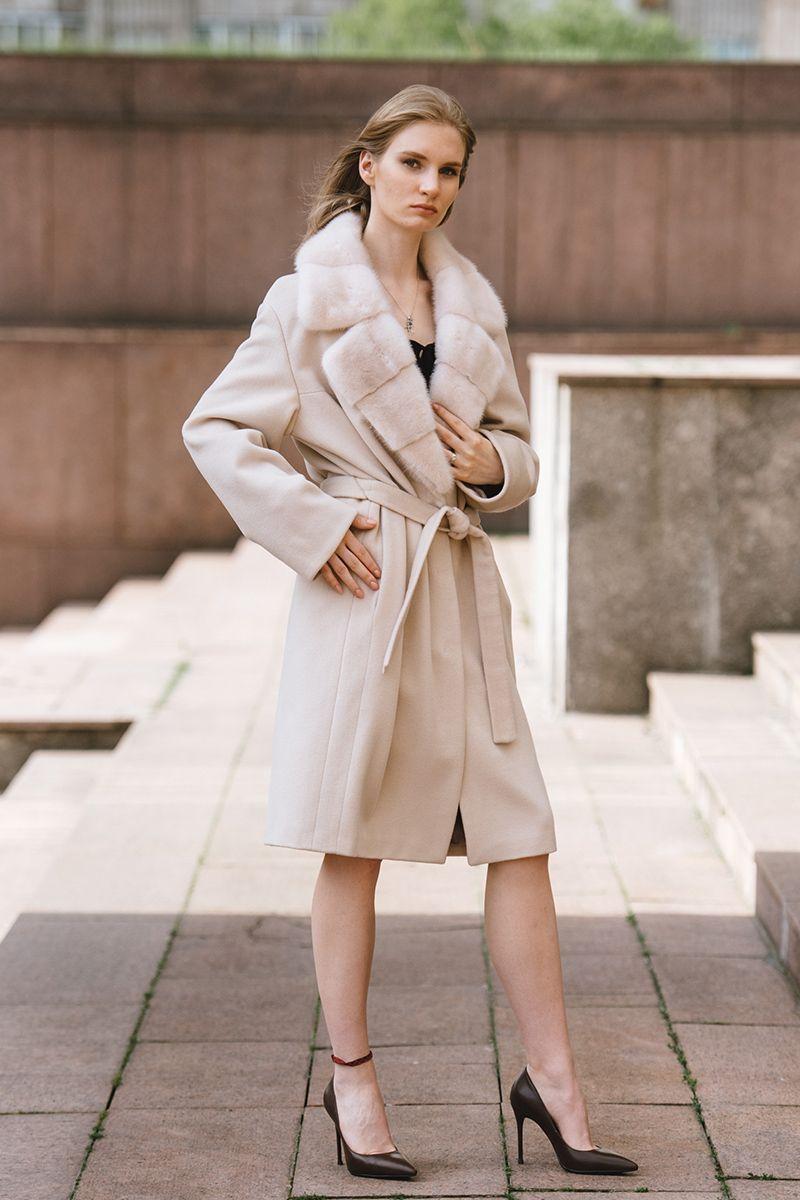 Пальто из кашемира с норкой фото