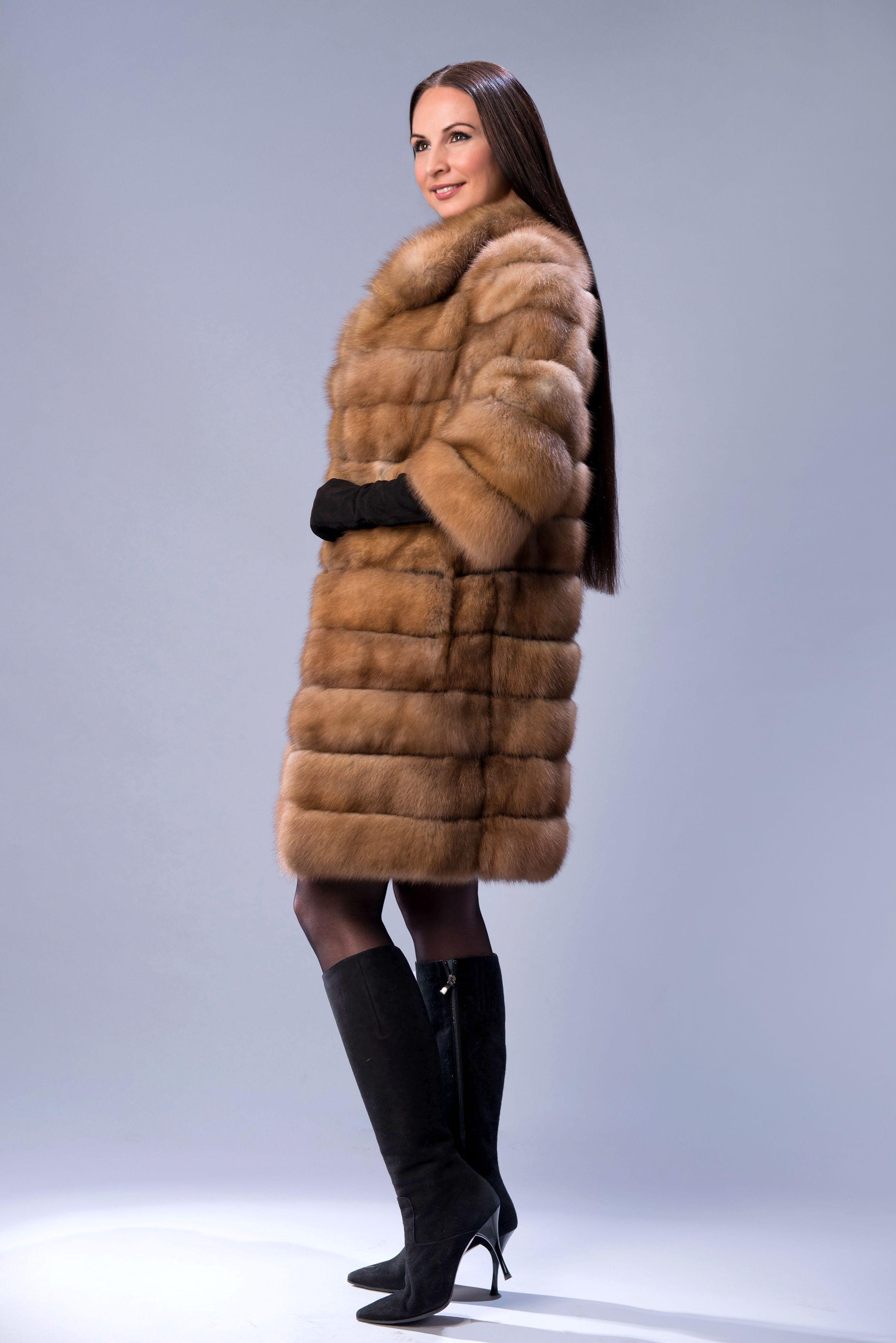 Шуба из куницы с рукавом 3/4 фото