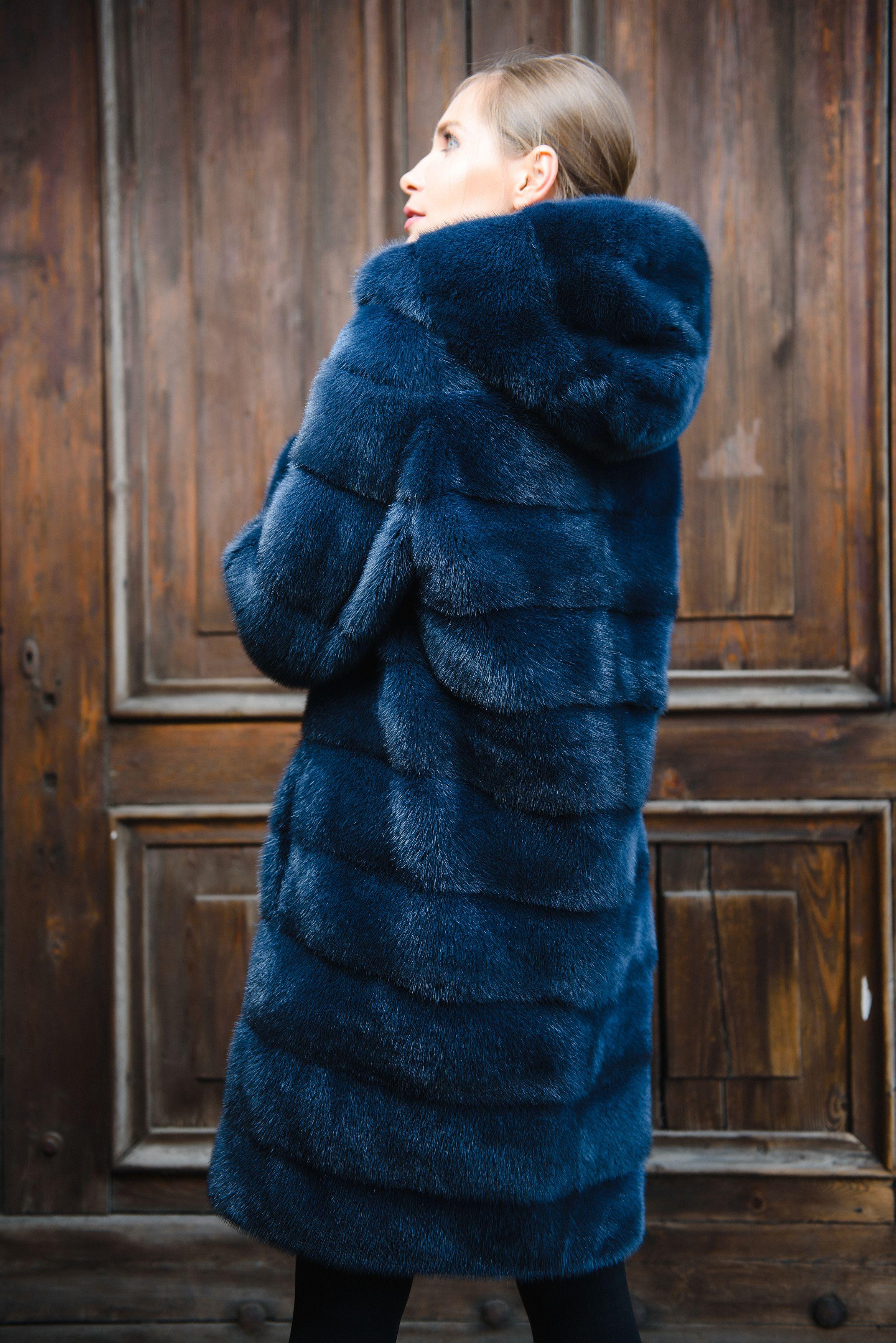 Норковая шуба с капюшоном фото