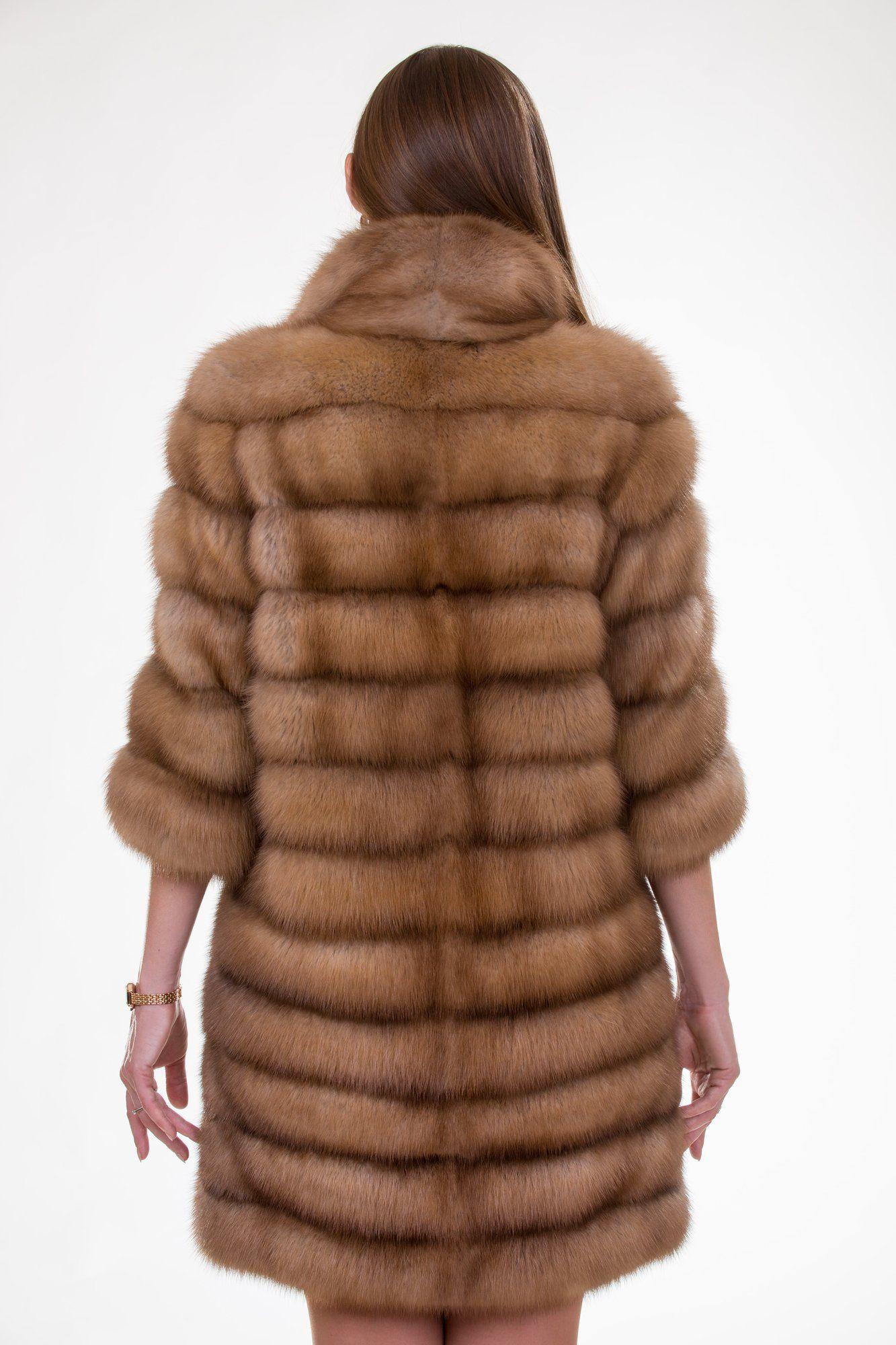 Шуба из куницы с английским воротником фото