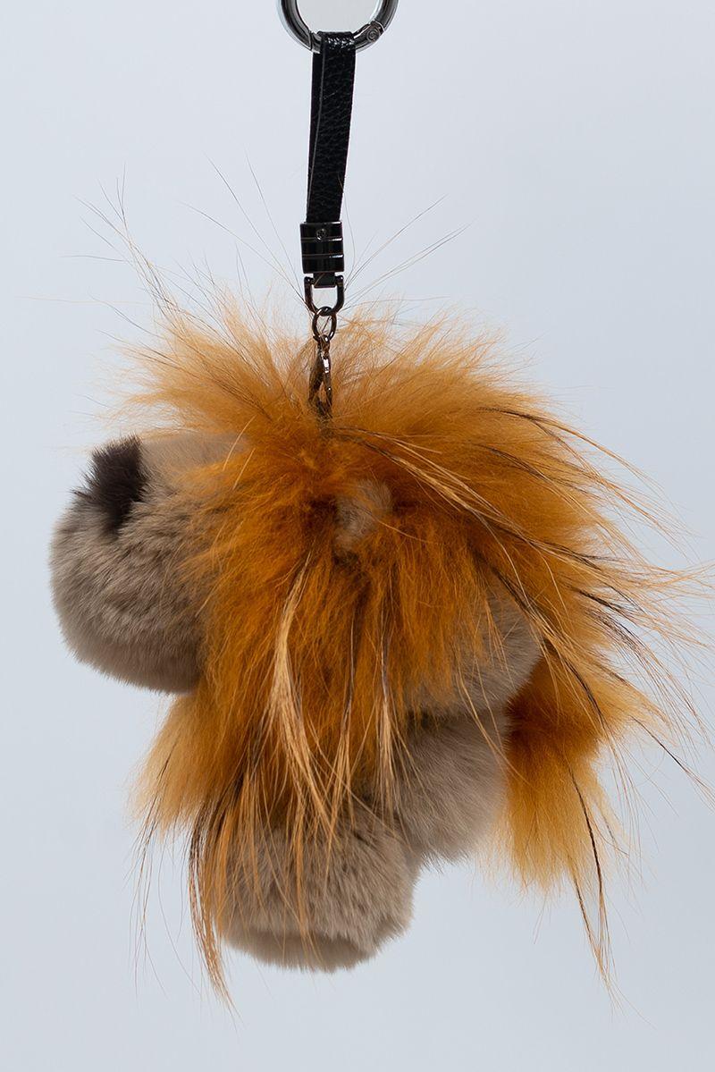 Лев из меха кролика фото